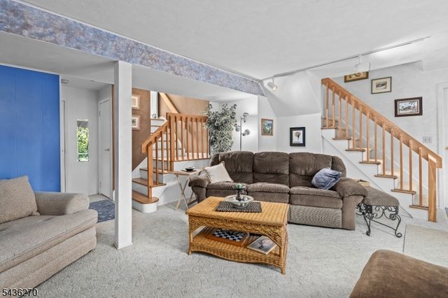 38 Forest Dr, Roxbury Twp., NJ 07876