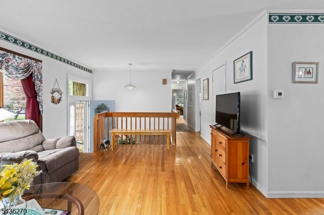38 Forest Dr, Roxbury Twp., NJ 07876