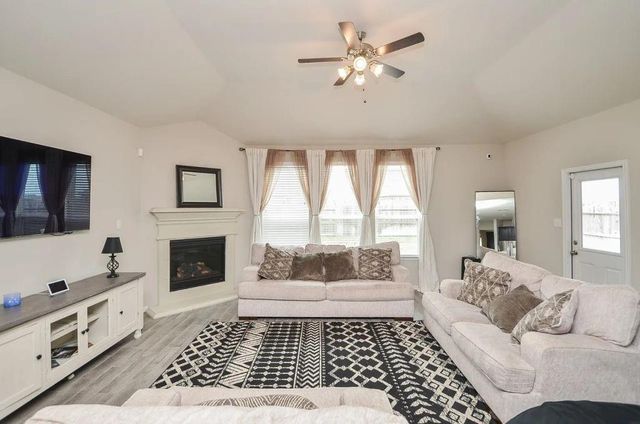 5438 Grand View Drive, Brookshire, TX 77423