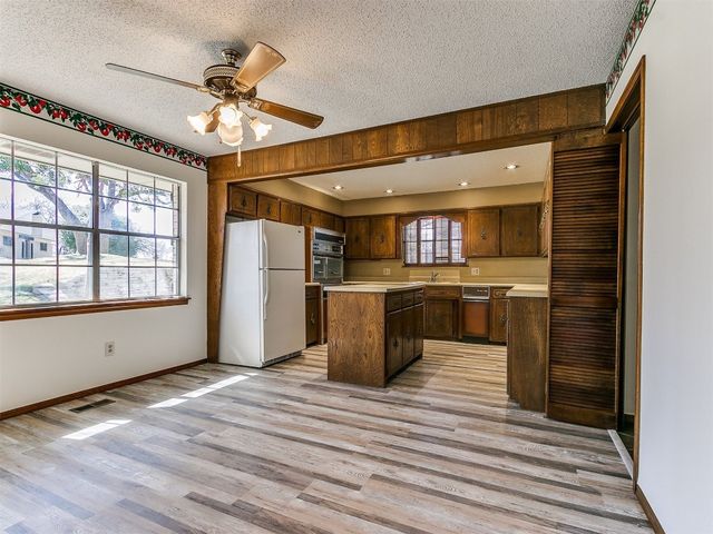 2000 N Alexander Lane, Bethany, OK 73008