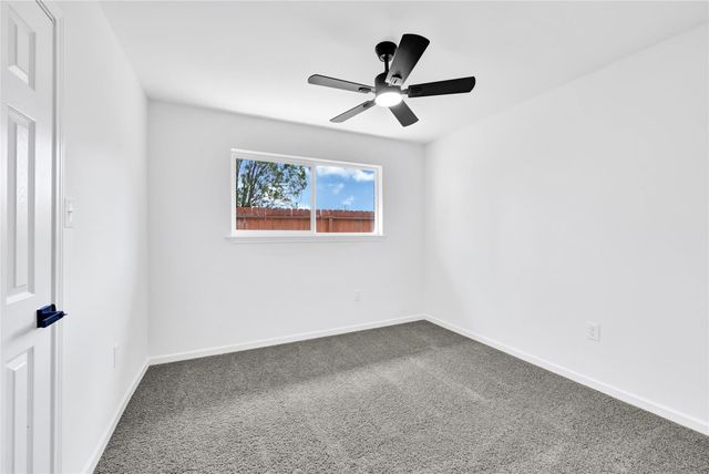 7114 Fox Run Drive, Angleton, TX 77515