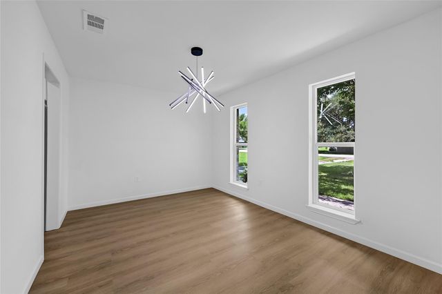 7114 Fox Run Drive, Angleton, TX 77515