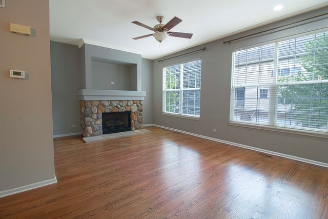 605 Pheasant Trail, St. Charles, IL 60174