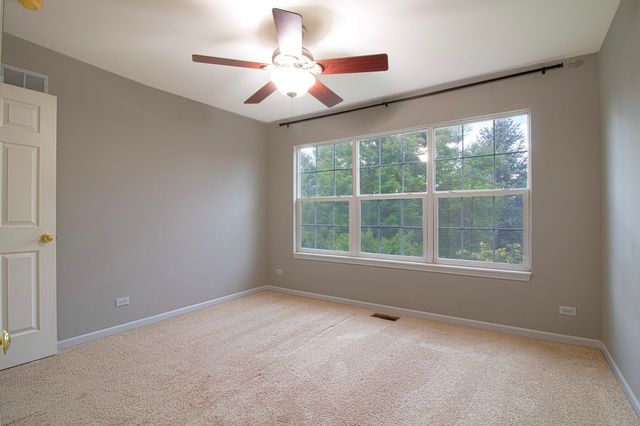 605 Pheasant Trail, St. Charles, IL 60174