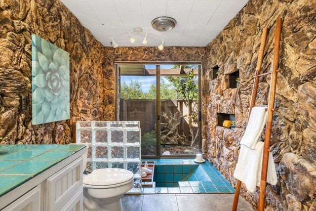 27460 Loma Del Rey, Carmel Valley, CA 93923