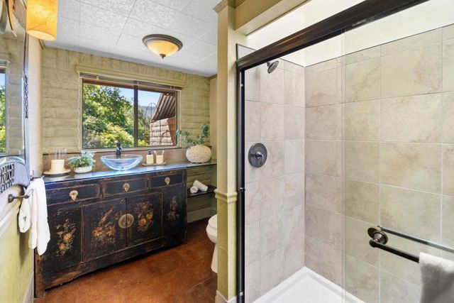 27460 Loma Del Rey, Carmel Valley, CA 93923