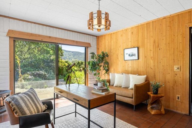 27460 Loma Del Rey, Carmel Valley, CA 93923