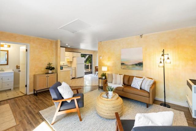 27460 Loma Del Rey, Carmel Valley, CA 93923