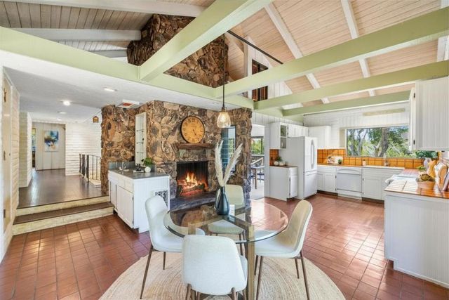 27460 Loma Del Rey, Carmel Valley, CA 93923