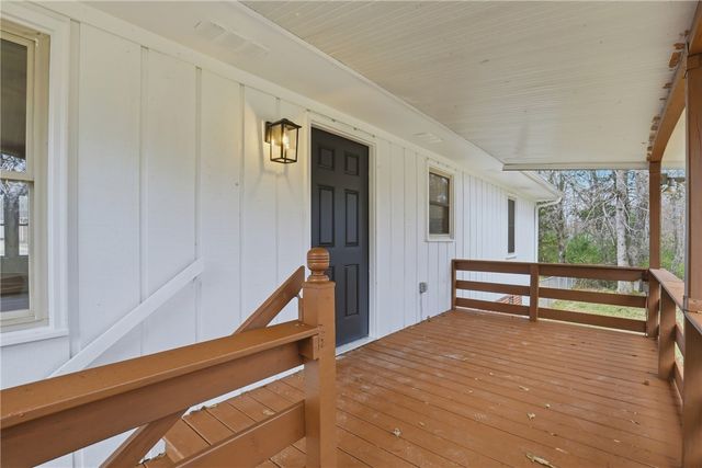 306 Bluefield Road, Starr, SC 29684