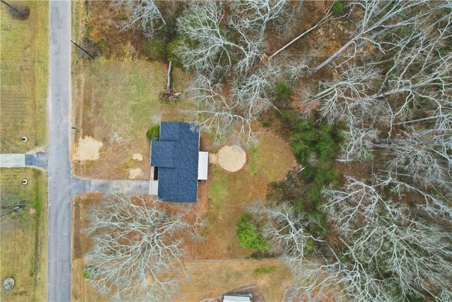 306 Bluefield Road, Starr, SC 29684