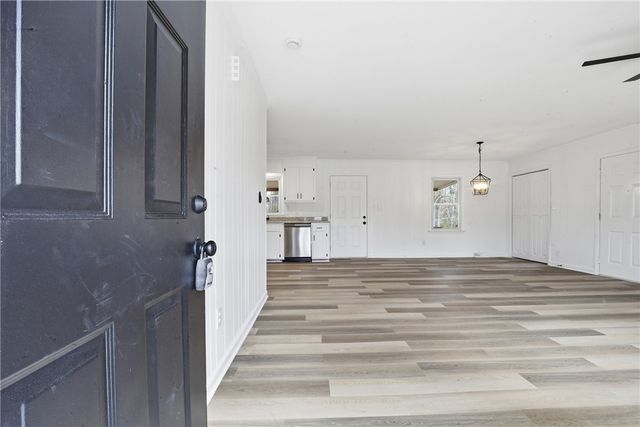 306 Bluefield Road, Starr, SC 29684