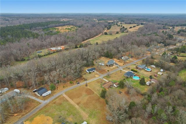 306 Bluefield Road, Starr, SC 29684
