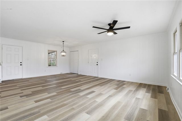 306 Bluefield Road, Starr, SC 29684