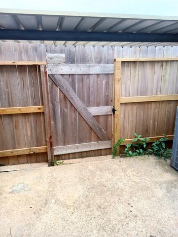 6633 W Airport Boulevard W 704, Houston, TX 77035