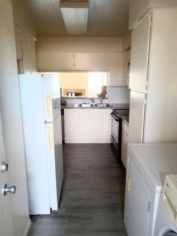 6633 W Airport Boulevard W 704, Houston, TX 77035