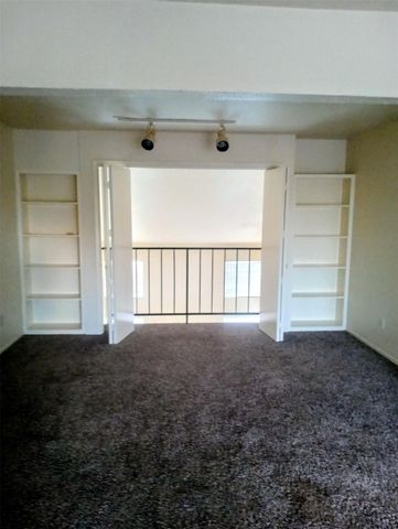 6633 W Airport Boulevard W 704, Houston, TX 77035