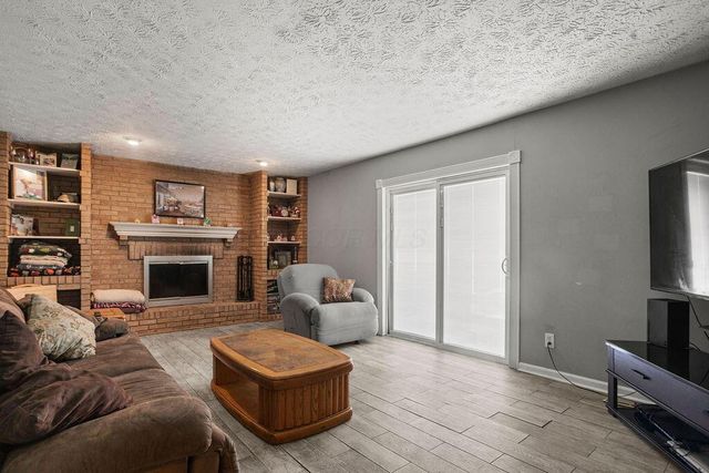 6338 Beaver Lake Drive, Grove City, OH 43123