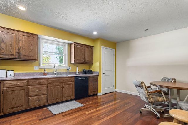 6338 Beaver Lake Drive, Grove City, OH 43123