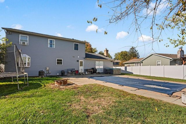 6338 Beaver Lake Drive, Grove City, OH 43123