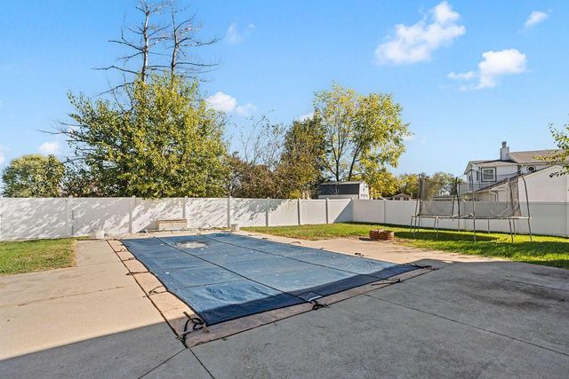 6338 Beaver Lake Drive, Grove City, OH 43123