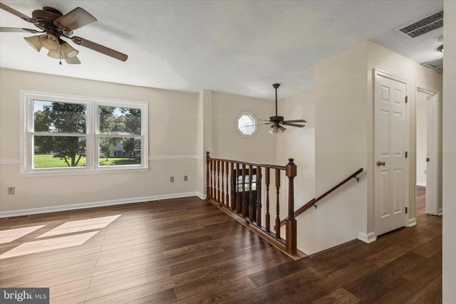 136 NIGHTINGALE AVE, Stephens City, VA 22655