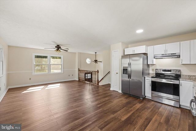 136 NIGHTINGALE AVE, Stephens City, VA 22655