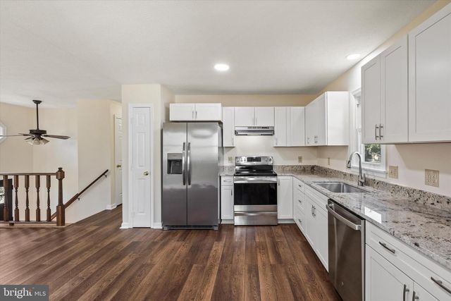 136 NIGHTINGALE AVE, Stephens City, VA 22655