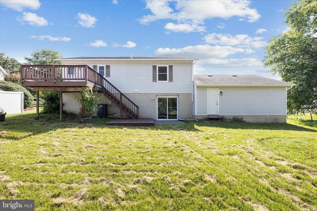 136 NIGHTINGALE AVE, Stephens City, VA 22655