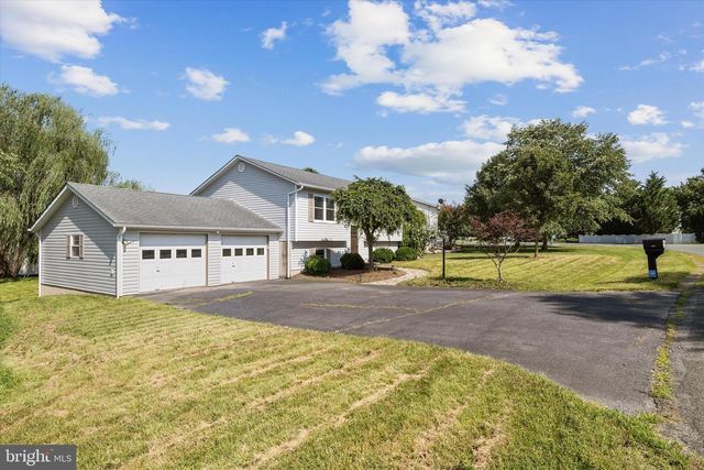 136 NIGHTINGALE AVE, Stephens City, VA 22655