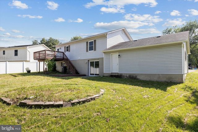 136 NIGHTINGALE AVE, Stephens City, VA 22655