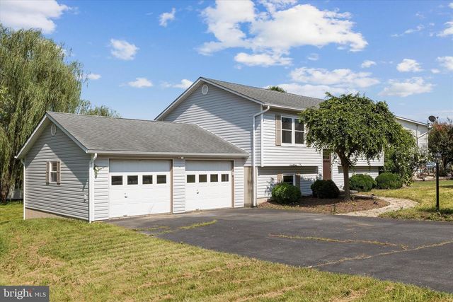 136 NIGHTINGALE AVE, Stephens City, VA 22655