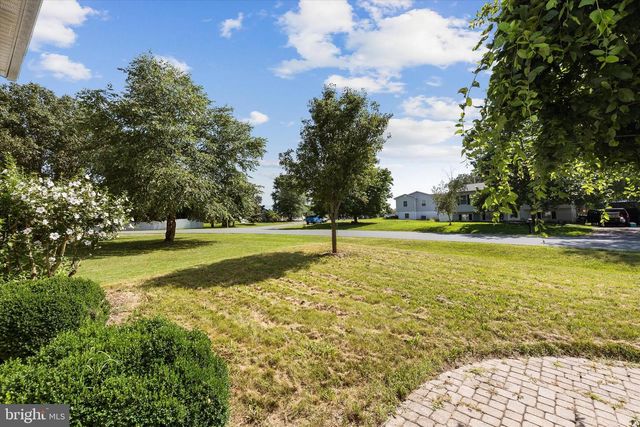 136 NIGHTINGALE AVE, Stephens City, VA 22655