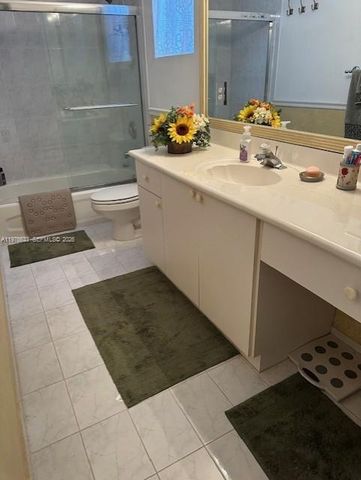 6700 NW 114th Ave 905, Doral, FL 33178