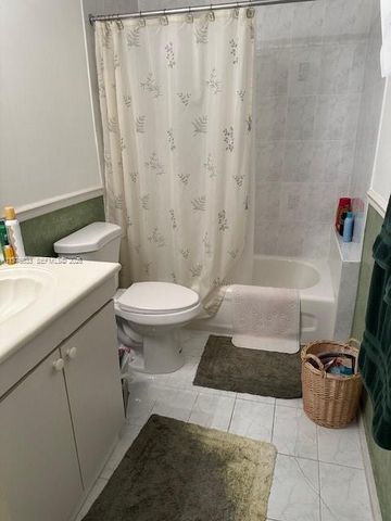 6700 NW 114th Ave 905, Doral, FL 33178