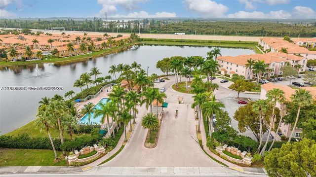 6700 NW 114th Ave 905, Doral, FL 33178