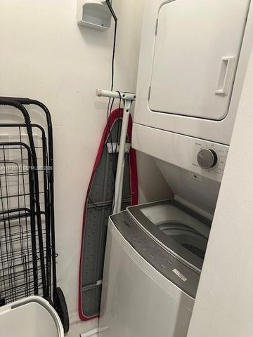 6700 NW 114th Ave 905, Doral, FL 33178