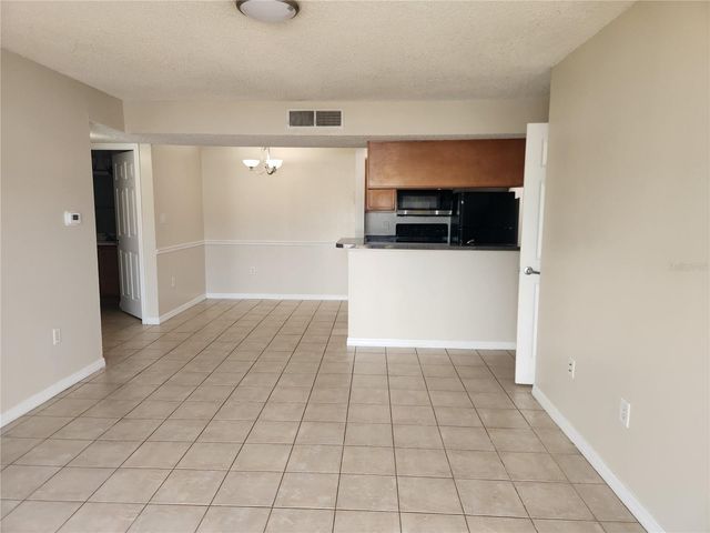 803 LAKE HAVEN SQUARE 101, Brandon, FL 33511
