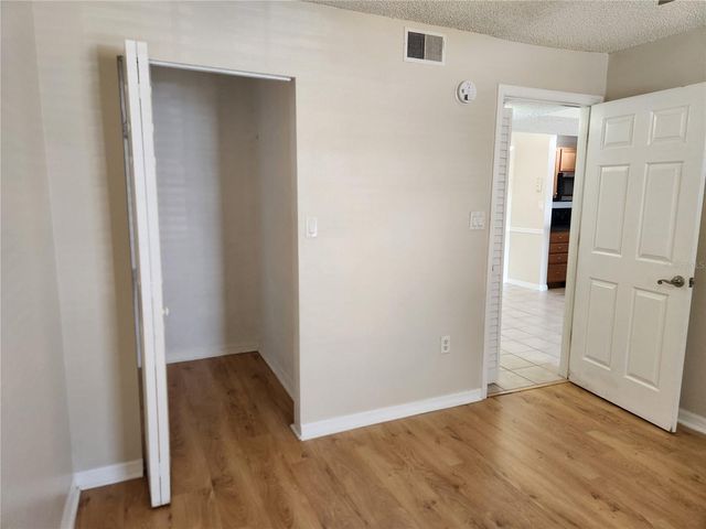 803 LAKE HAVEN SQUARE 101, Brandon, FL 33511