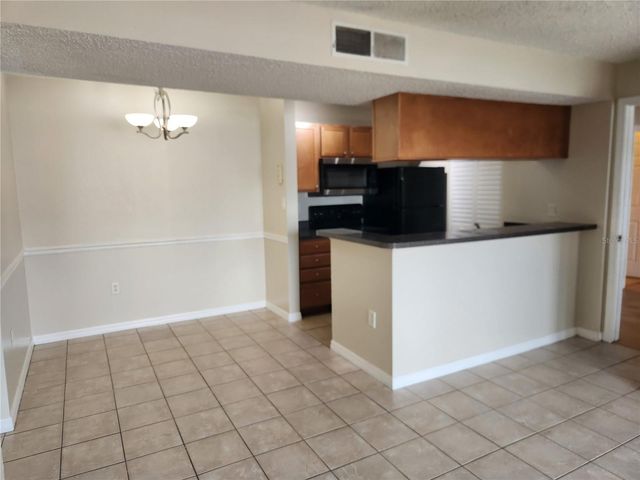 803 LAKE HAVEN SQUARE 101, Brandon, FL 33511