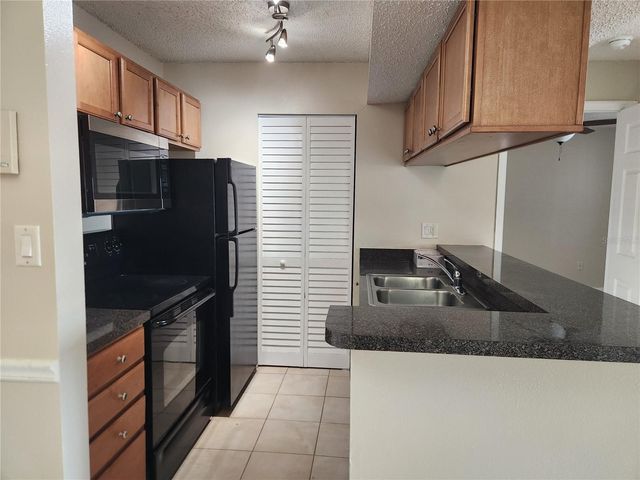 803 LAKE HAVEN SQUARE 101, Brandon, FL 33511