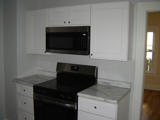 1628 Kalamazoo Avenue, Grand Rapids, MI 49507