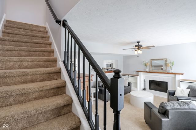 18042 Kinder Oak Drive, Noblesville, IN 46062