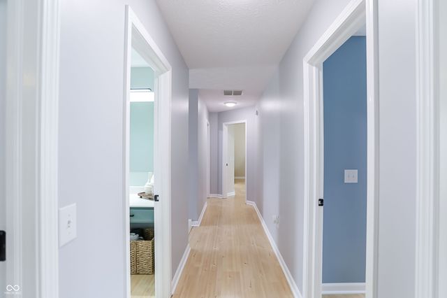 18042 Kinder Oak Drive, Noblesville, IN 46062