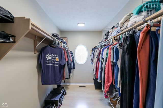 18042 Kinder Oak Drive, Noblesville, IN 46062