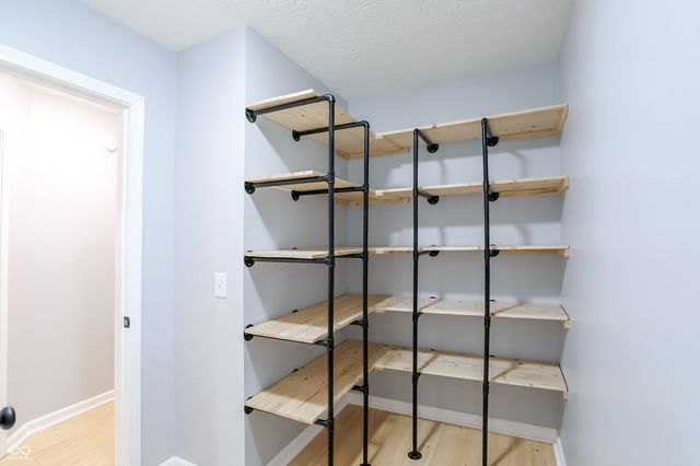 18042 Kinder Oak Drive, Noblesville, IN 46062