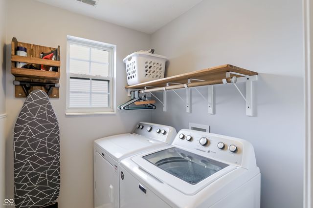 18042 Kinder Oak Drive, Noblesville, IN 46062