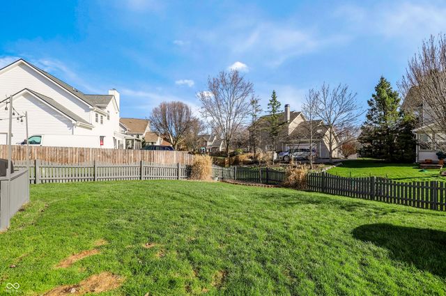 18042 Kinder Oak Drive, Noblesville, IN 46062