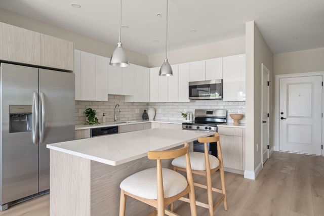 13 Wentworth Road 404, Quincy, MA 02170