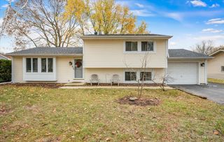 1517 Rita Avenue, St. Charles, IL 60174